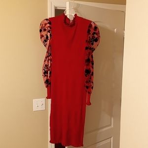 Beautiful in person red flowers lace and sweater dress